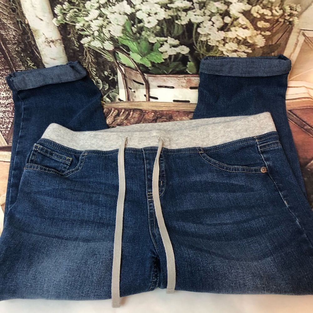 Justice 16 plus low pedal jeans back to school elastic waist capri style